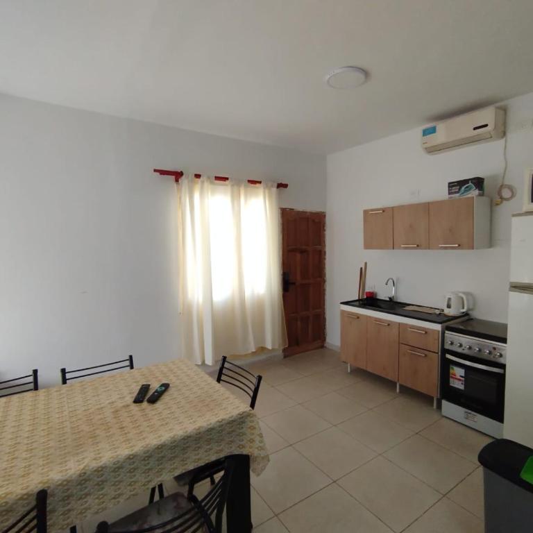 Aprt Belgrano 658 - Two-Bedroom Deluxe Apartment with Balcony - 12