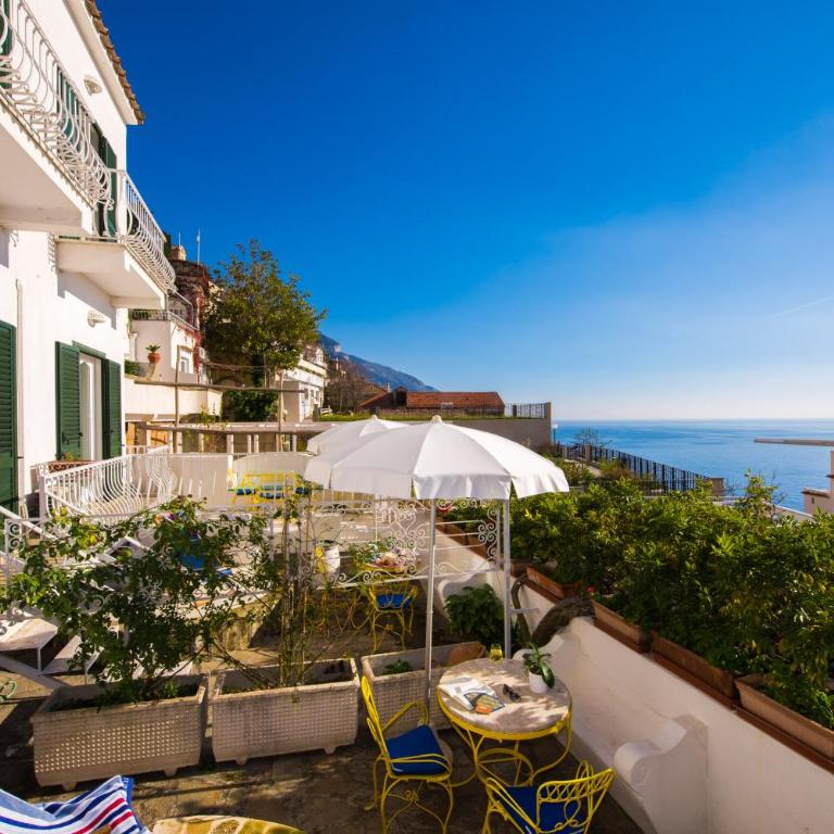 Hotel Villa Delle Palme in Positano - Camera Matrimoniale Standard - 12