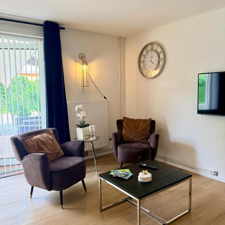 FACT Apartments - Monolocale con Terrazza - 11