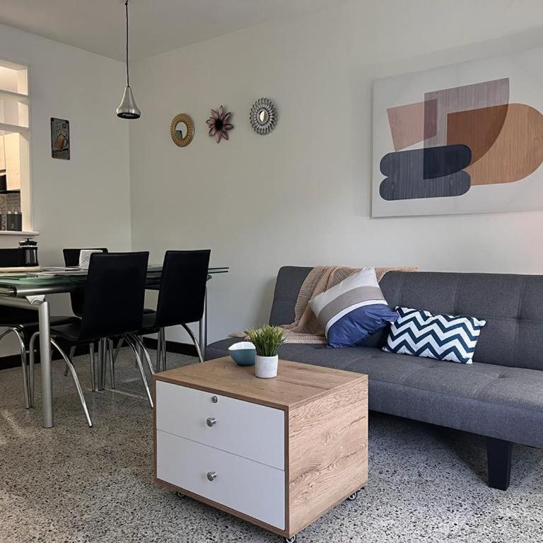Apartamento Flor de Manila - Two-Bedroom Apartment - 1