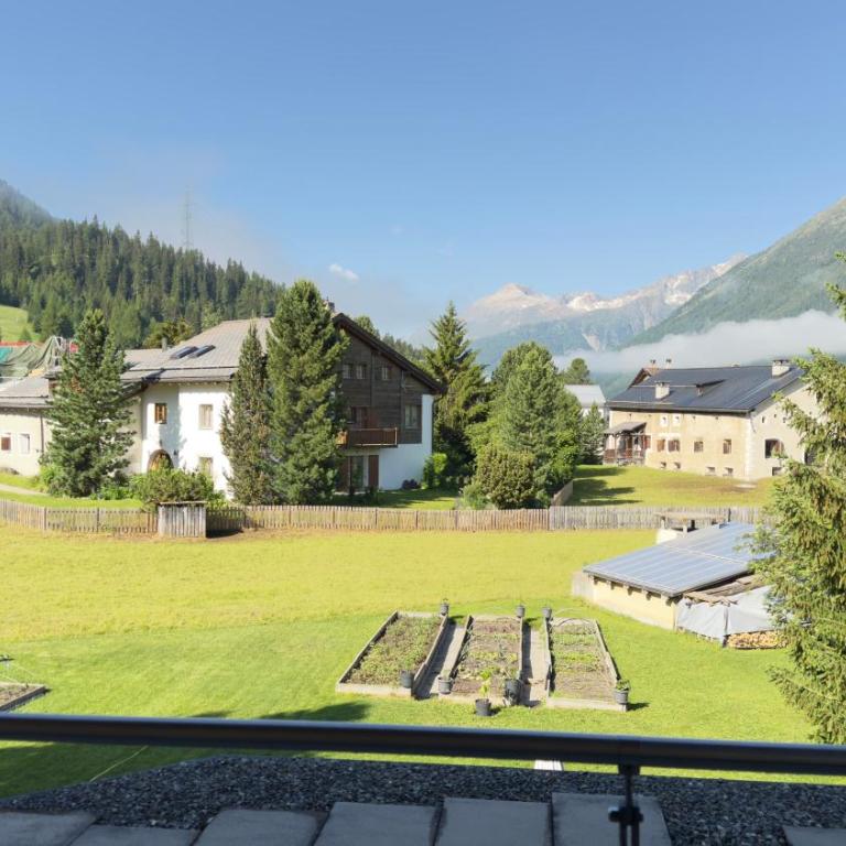 Alpine Home with Lounge - 10 min from St Moritz - Standard Apartment mit 3 Schlafzimmern - 24
