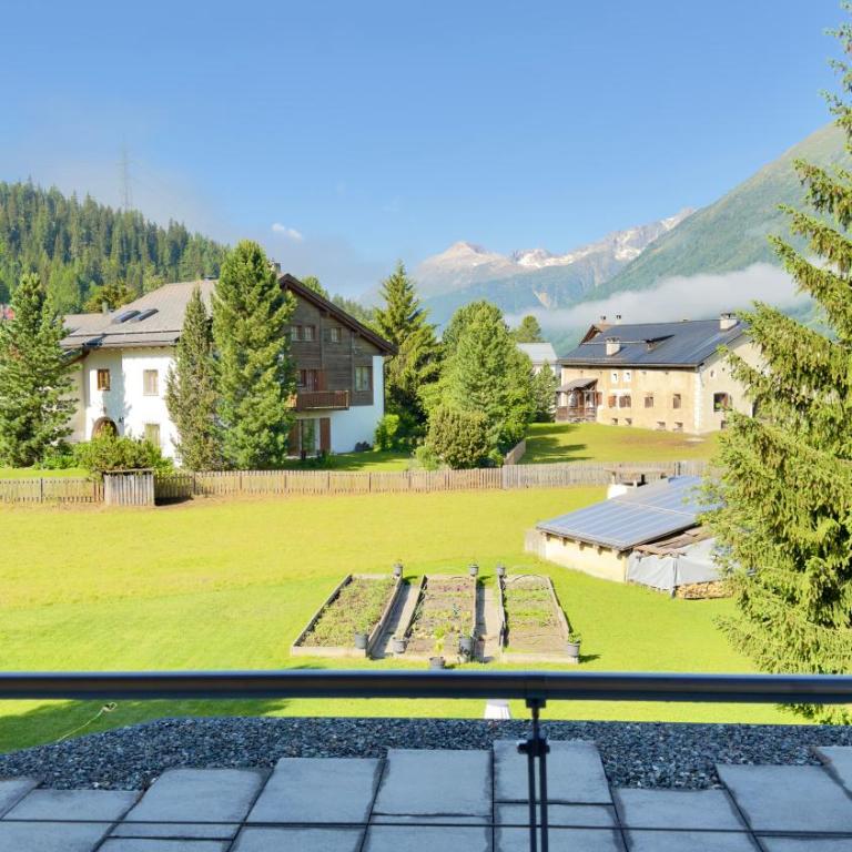 Alpine Home with Lounge - 10 min from St Moritz - Standard Apartment mit 3 Schlafzimmern - 25