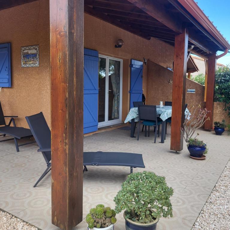MARINES DU ROUSSILLON 78 -Villa 4 pers en résidence avec piscine et à 150 m de la plage - Three-Bedroom House - 10