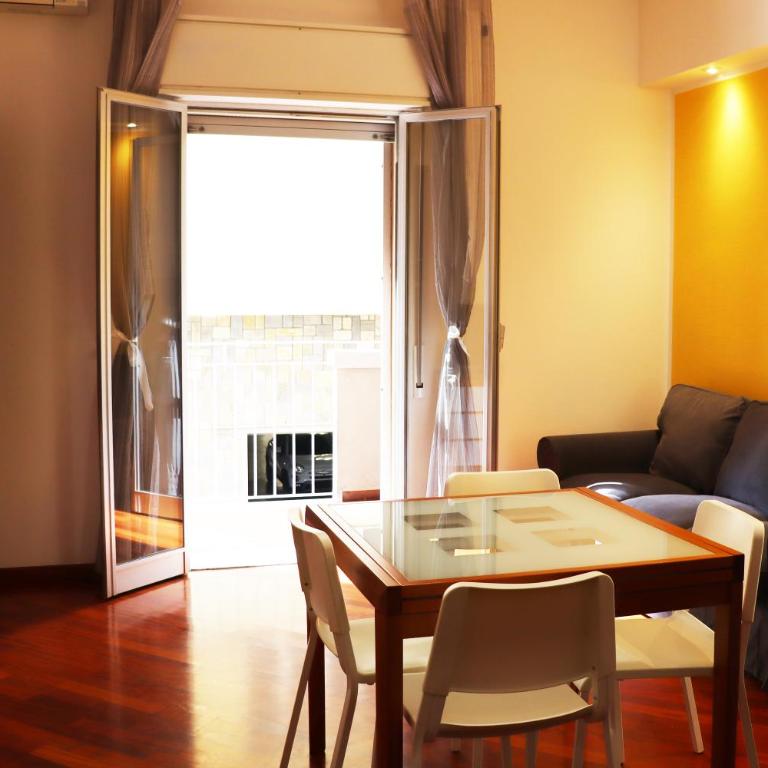 Bolo Apartment - 6 people, 2 bedrooms, near the train station - Apartamento de 2 dormitorios - 3