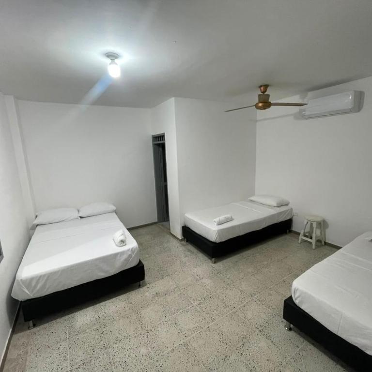 karolina Real Hotel Experience - Triple Room with Private Bathroom - 1