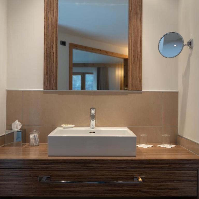 Hotel La Fradora - Dolomites Hotel - Habitación Cuádruple Dúplex - 8