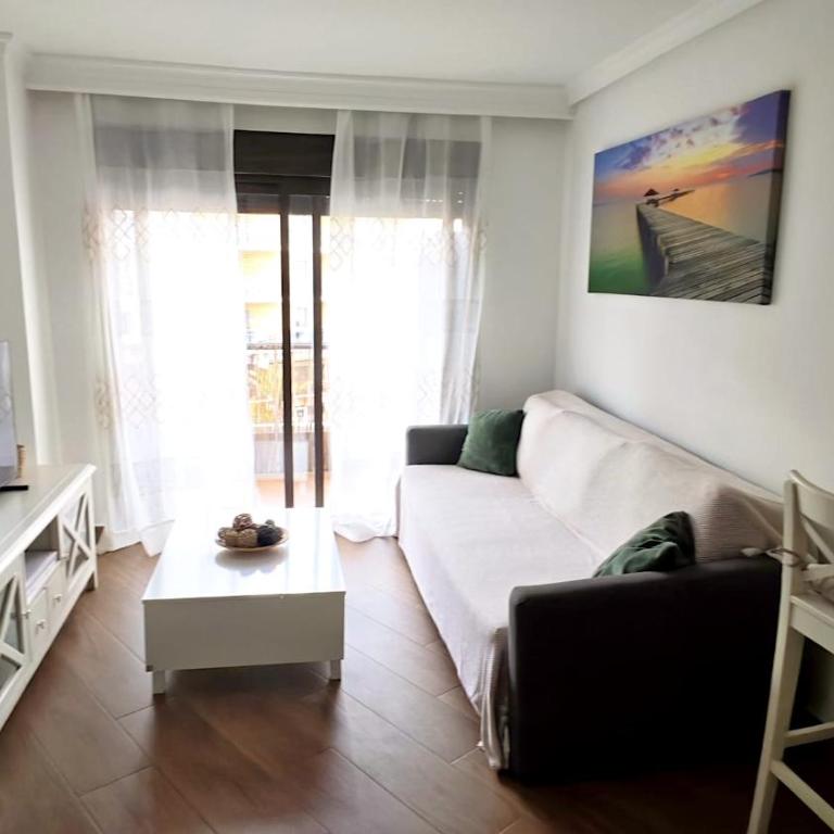 Coqueto apartamento en Puerto Marina con piscina - Apartment mit 2 Schlafzimmern - 37