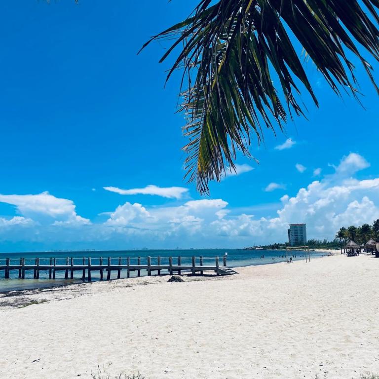 Economic Apartments & Rooms next to the beach - Apartamento de 3 dormitorios - 1