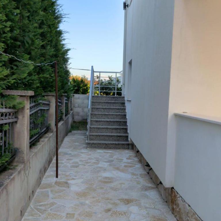Apartments Nuro - Apartment mit 2 Schlafzimmern und Terrasse - 4