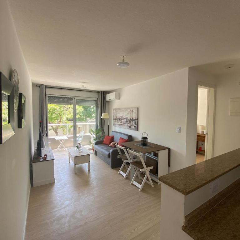 Tres Cruces area, terrace and garage - One-Bedroom Apartment - 11