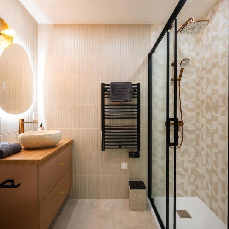 Aqua Roma Suite - Balnéo privée - Jardin vue mer - Appartement 1 Chambre - 32
