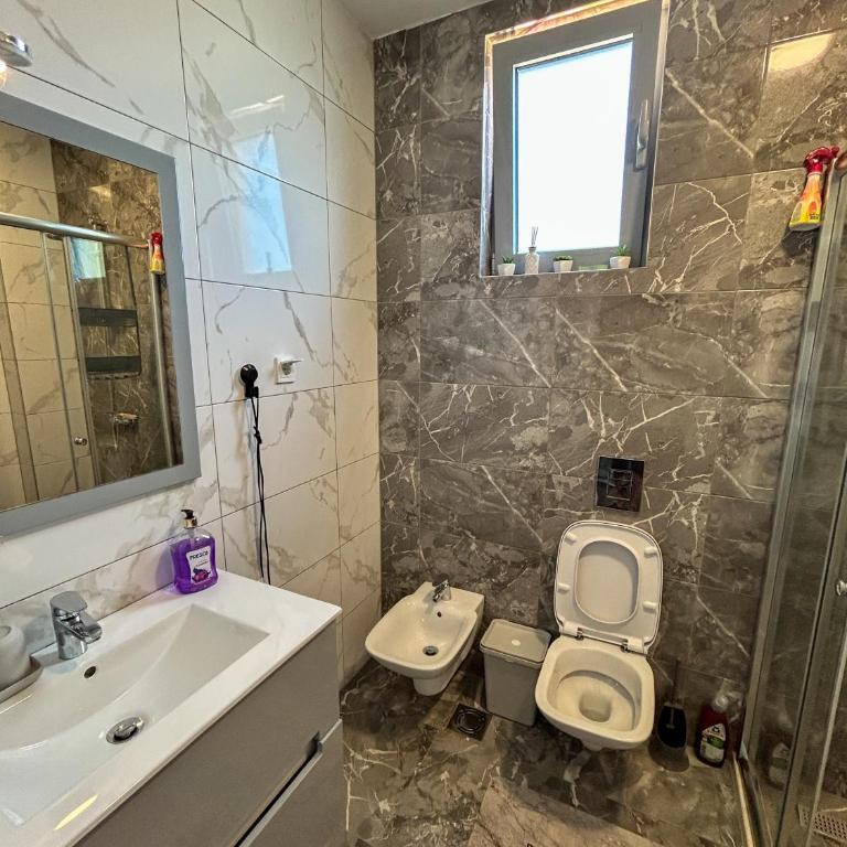 Flabelline Apartments - Three-Bedroom Apartment - 6