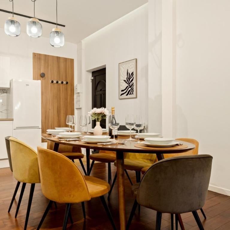 Appartement refait à neuf -8 personne -Paris - Appartement 2 Chambres - 13