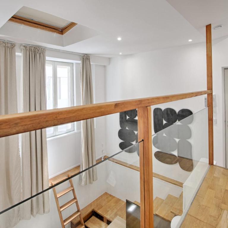 Rare Gem Maisonette 10 min Champs Elysees - Appartement - 19