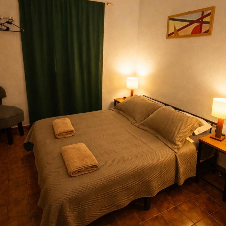 Departamentos Céntricos con Estacionamiento - Apartamento - 6