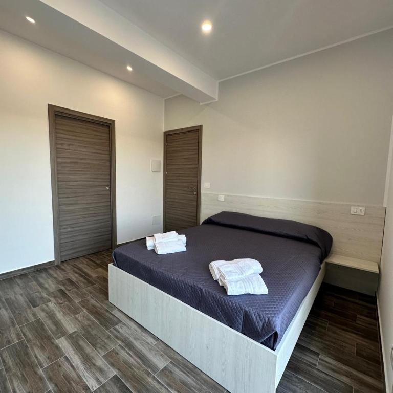 Spina Brothers' Holiday Rooms - Camera Matrimoniale con Terrazza - 2