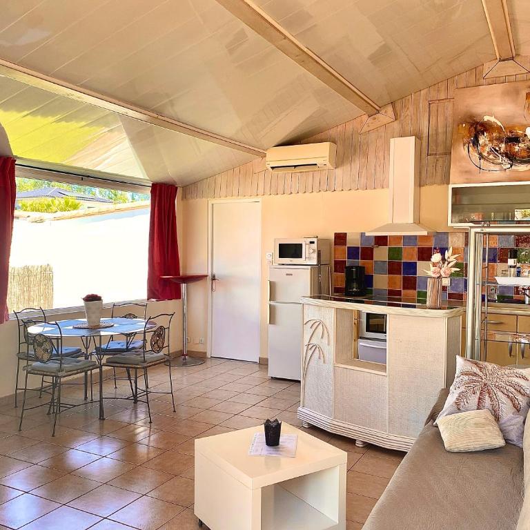 Villa Carla F2 piscine privée clim plage au calme 3 pers max Grau d Agde - Maison 1 Chambre - 27