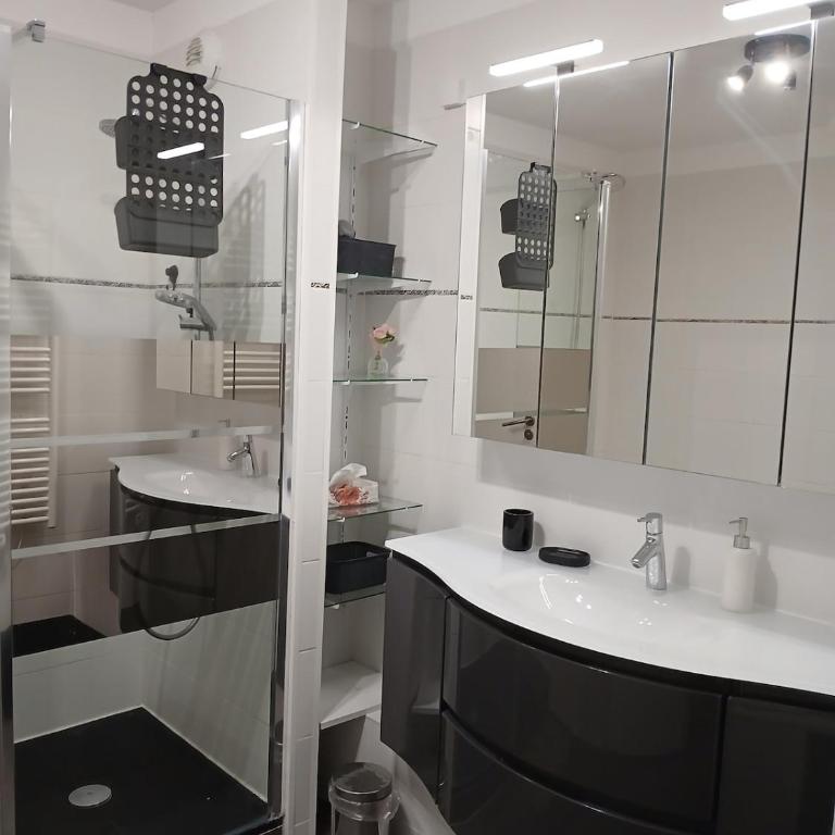 Pleasant, quiet 3-room apartment, - Appartement 2 Chambres - 22