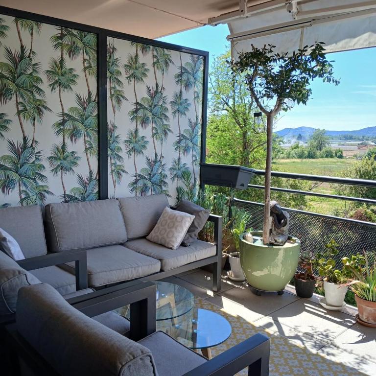 Pleasant, quiet 3-room apartment, - Appartement 2 Chambres - 25