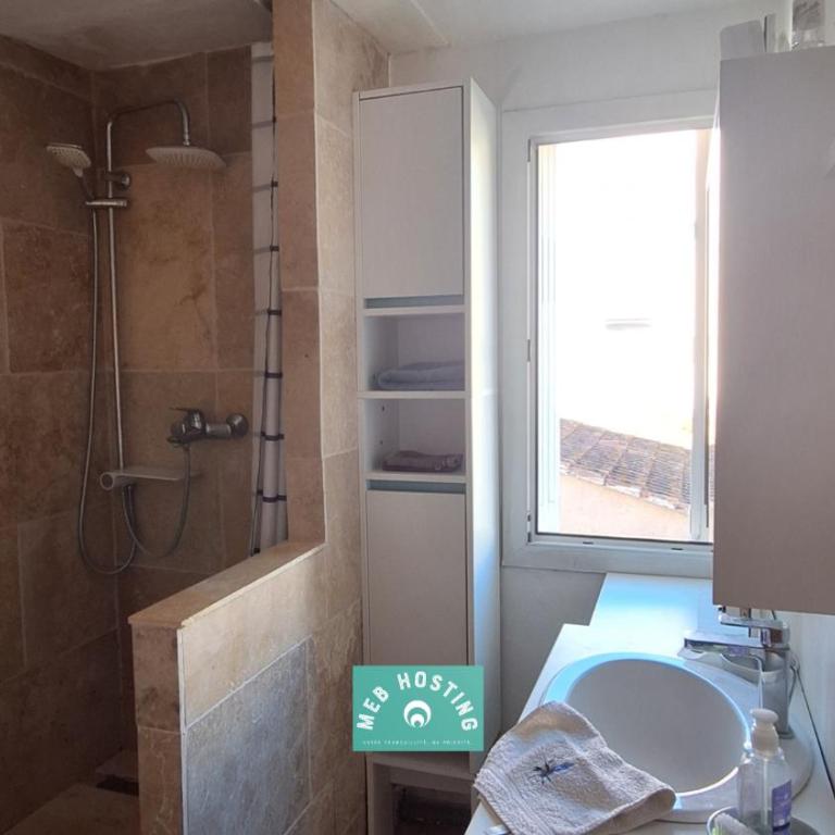 Confort et lumière - Two-Bedroom Apartment - 10