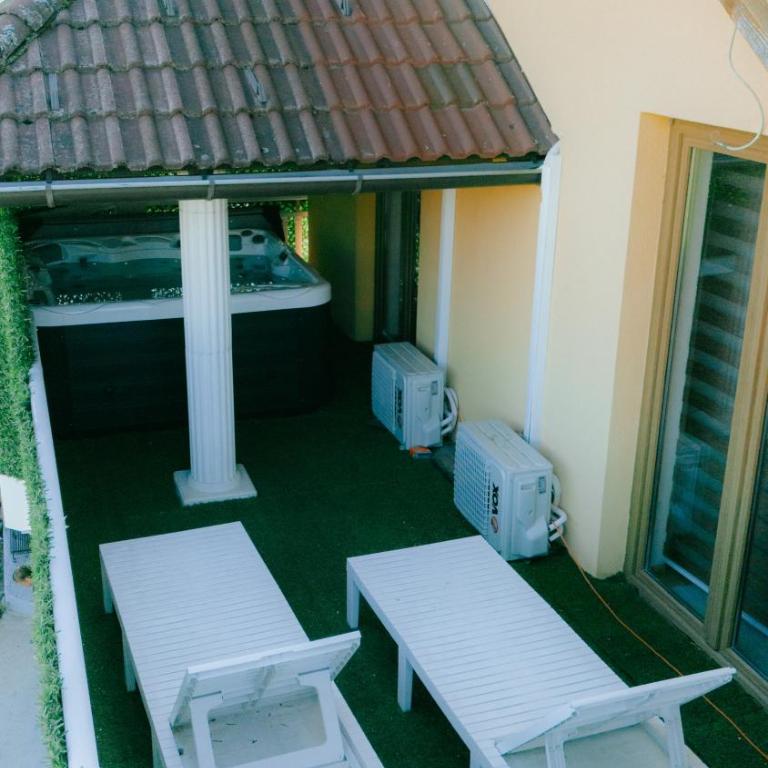 Laguna Royale Concept - Three-Bedroom Premium Apartment - 4