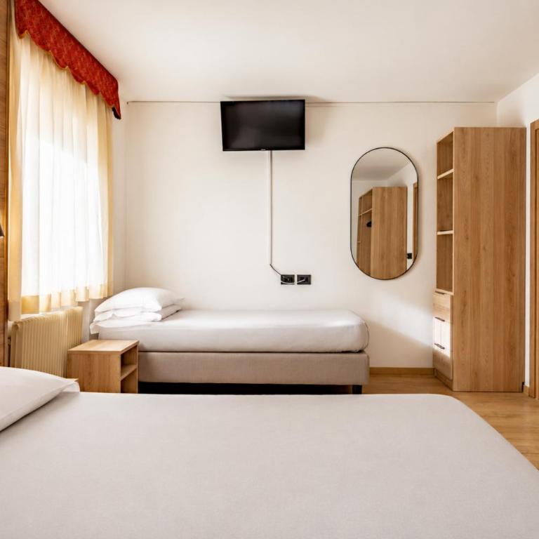 Hotel Italo - Chambre Triple - 6