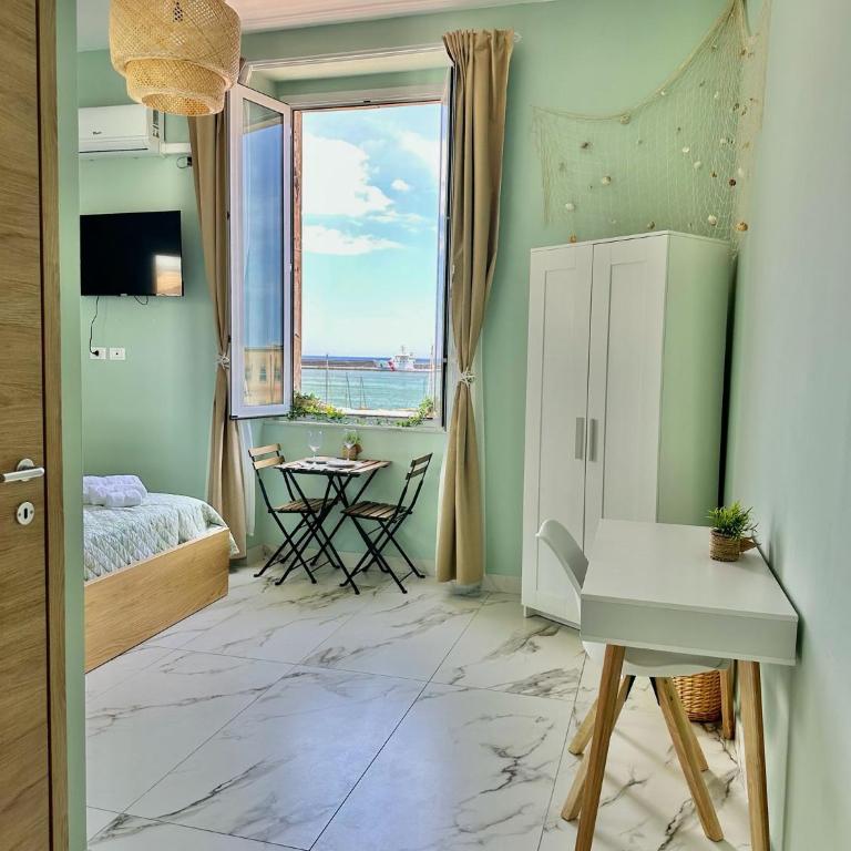 La Casa del Porto - Two-Bedroom Apartment with Sea View - 34