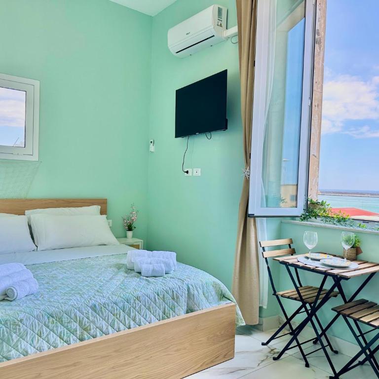 La Casa del Porto - Two-Bedroom Apartment with Sea View - 36