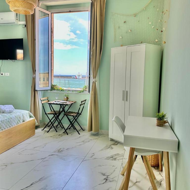 La Casa del Porto - Two-Bedroom Apartment with Sea View - 32