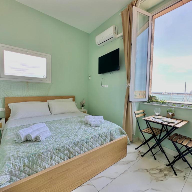 La Casa del Porto - Two-Bedroom Apartment with Sea View - 30