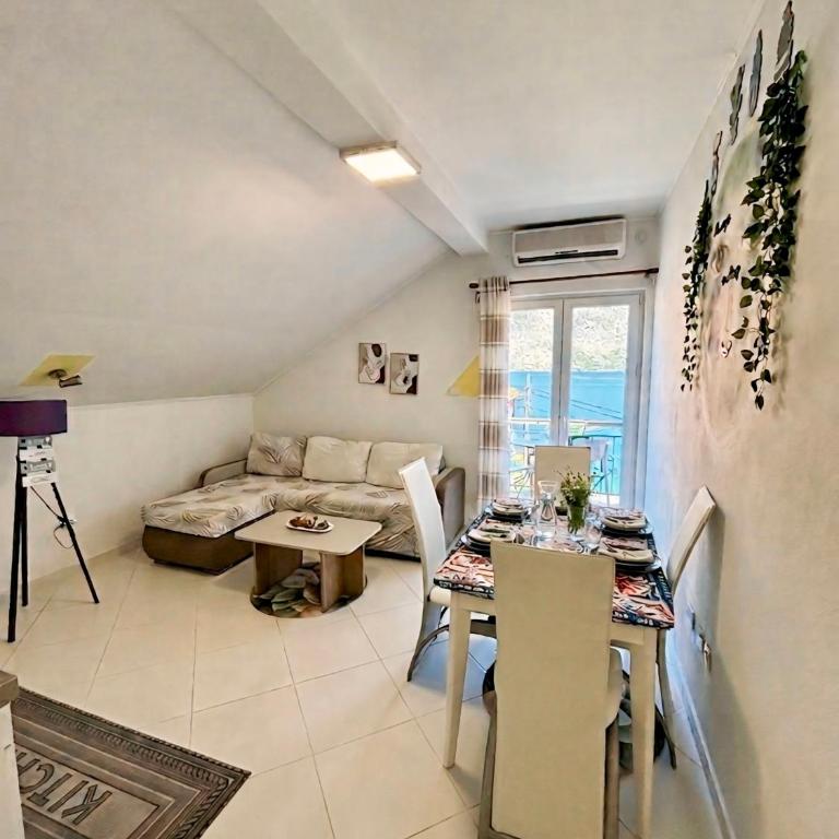 Apartments Djurovic - Chambre Double avec Balcon - Vue sur Mer - 5