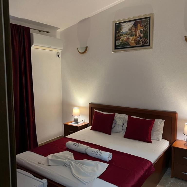 Kasneci Apartments - Niskobudžetna Dvokrevetna Soba sa Bračnim Krevetom - 3