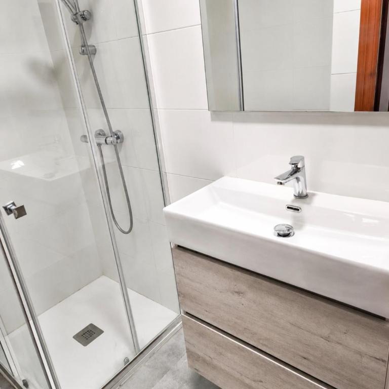 "Deusto Home" Dúplex en Bilbao EBI02548 - Apartment mit 3 Schlafzimmern - 7