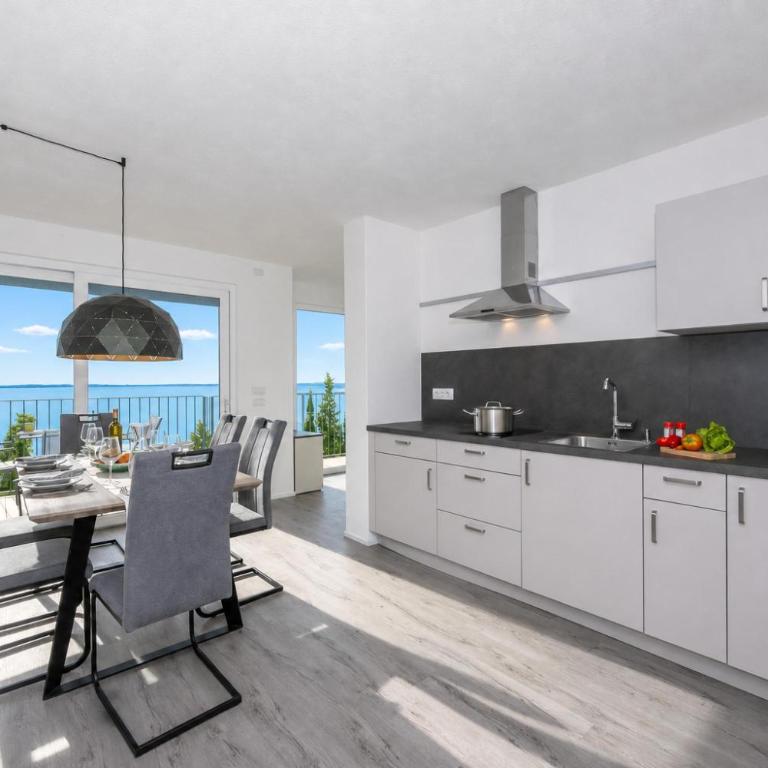 Rustichel Fantastic Lake View - Happy Rentals - Appartamento con Vista Lago - 5