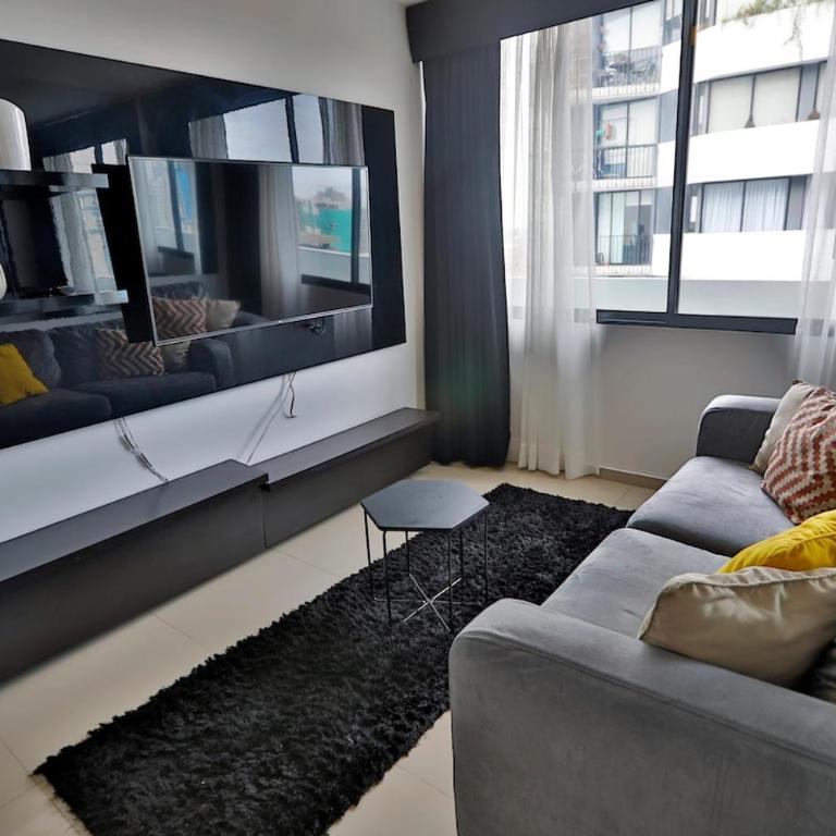 Dúplex con Vista y Piscina A Pasos de Miraflores y San Isidro - Apartamento de 2 dormitorios - 17
