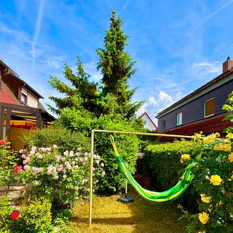 Spacious 3BR House with 2 Parking Spaces & Garden - Haus mit 3 Schlafzimmern - 7
