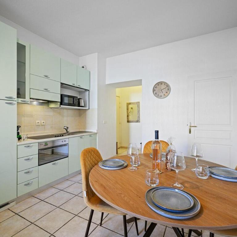 LE BIOVES Hyper centre proche commerces zone piétonne plages - Appartement - 5