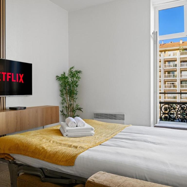 LE BIOVES Hyper centre proche commerces zone piétonne plages - Appartement - 9