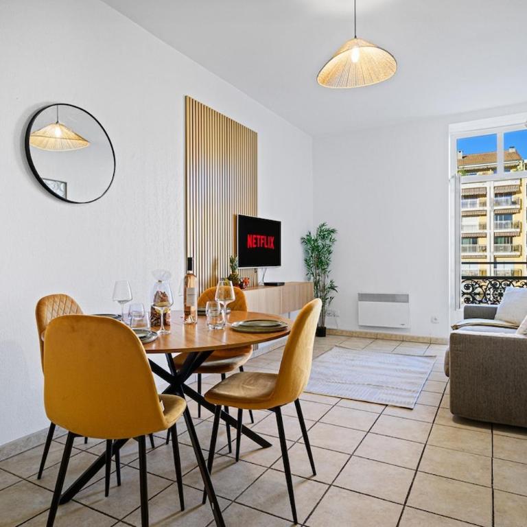 LE BIOVES Hyper centre proche commerces zone piétonne plages - Appartement - 27