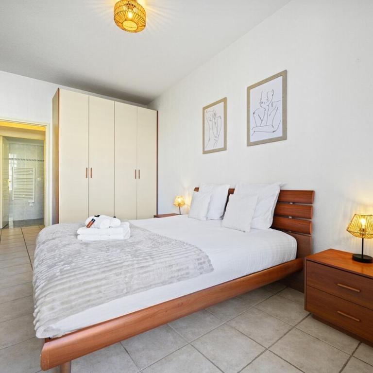 LE BIOVES Hyper centre proche commerces zone piétonne plages - Appartement - 32