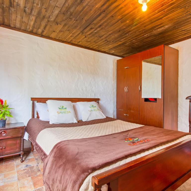 Savieza Life Experience - Family Room - 8