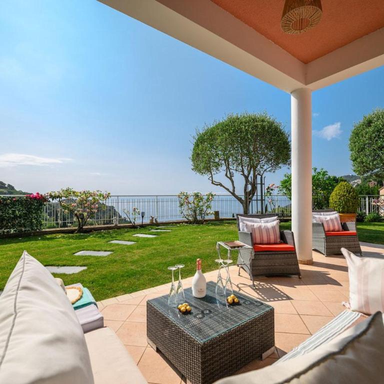 LA VILLA JULIA Vue Mer Jardin Parking Privé Proche Monaco - Vacation Home - 43