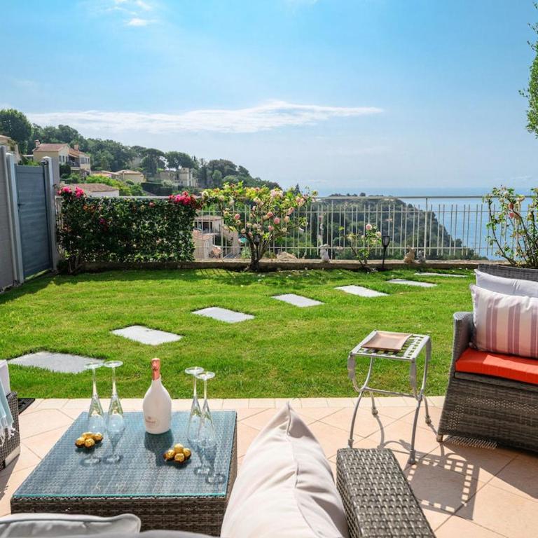 LA VILLA JULIA Vue Mer Jardin Parking Privé Proche Monaco - Vacation Home - 12