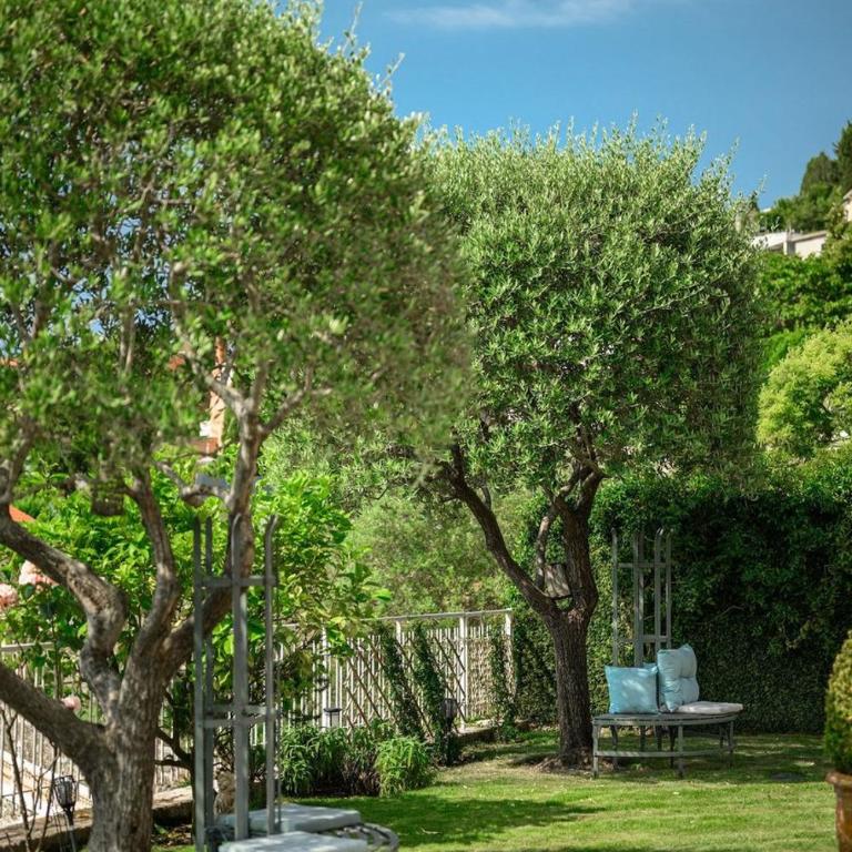 LA VILLA JULIA Vue Mer Jardin Parking Privé Proche Monaco - Vacation Home - 34