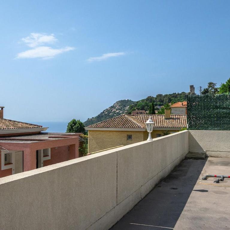 LA VILLA JULIA Vue Mer Jardin Parking Privé Proche Monaco - Vacation Home - 69