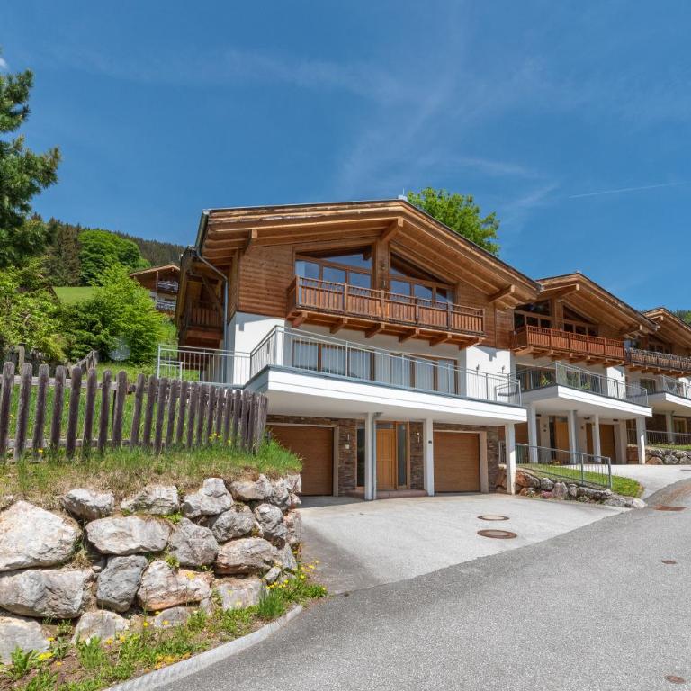 Ski Chalet Jim by All in One Apartments - Chalet mit Balkon und Bergblick - 1
