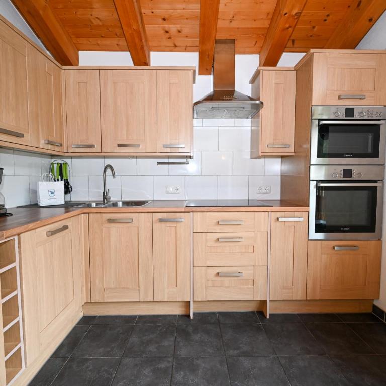 Ski Chalet Jim by All in One Apartments - Chalet mit Balkon und Bergblick - 17