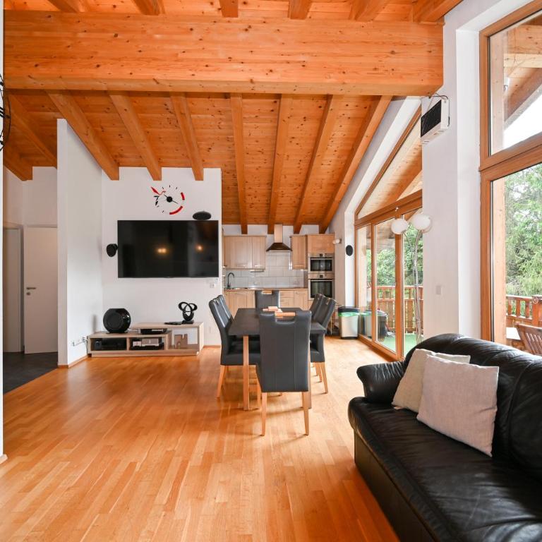 Ski Chalet Jim by All in One Apartments - Chalet mit Balkon und Bergblick - 2