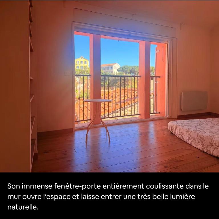 Bormes center 75 m2 artistic stay 2 to 4 people - Apartamento de 2 dormitorios - 46