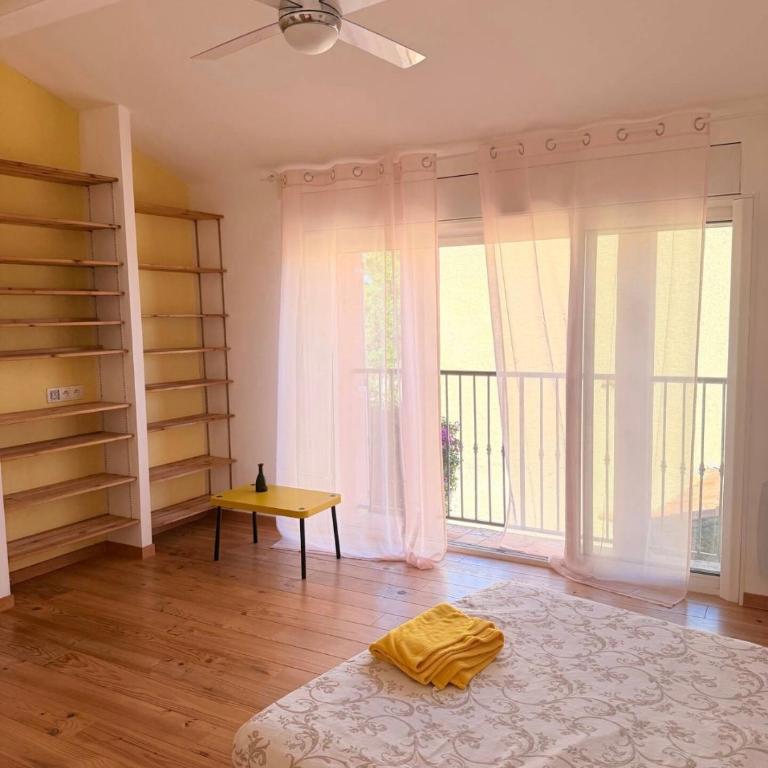 Bormes center 75 m2 artistic stay 2 to 4 people - Apartamento de 2 dormitorios - 13